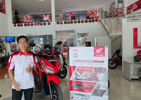 Komisi sales motor honda  Motor Honda Beat Pembelian 2019 Km Baru 30rb Istimewa Bisa Kredit Syariah Sleman Rp13